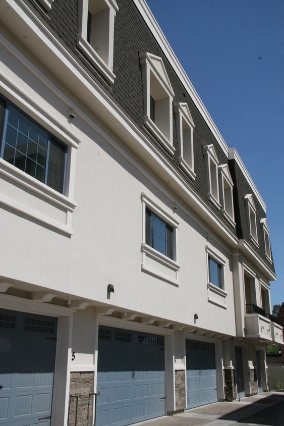 Building Photo - Rosedale Residences