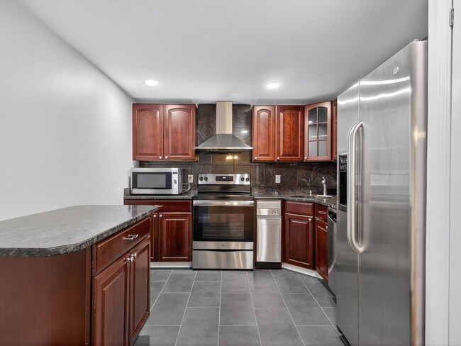 Building Photo - 30 Revere Beach Pkwy