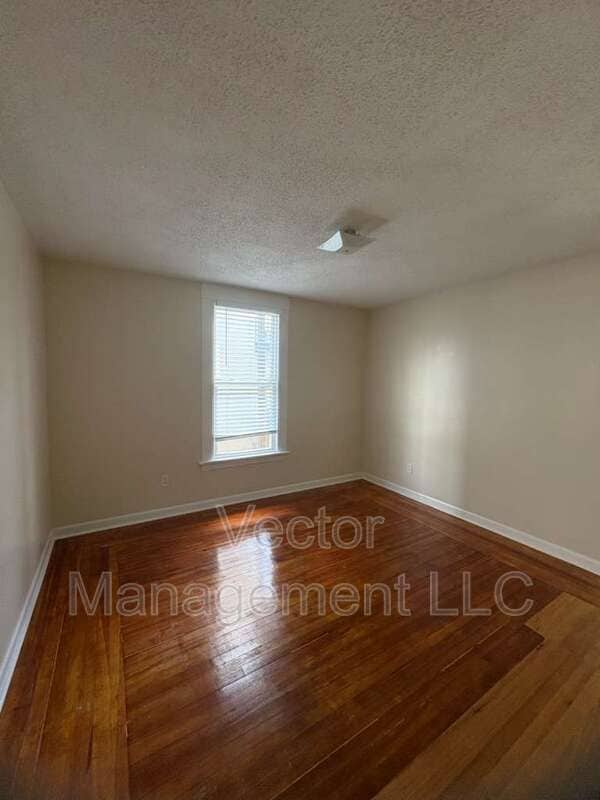 Building Photo - 1400 Ella T Grasso Blvd