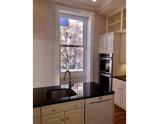 Primary Photo - 10 Beacon St