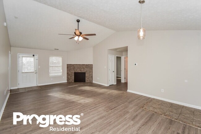 Building Photo - 4076 FairOaks Dr