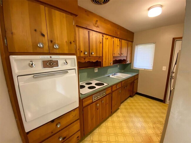 Foto del edificio - 1248 Woodland Ave