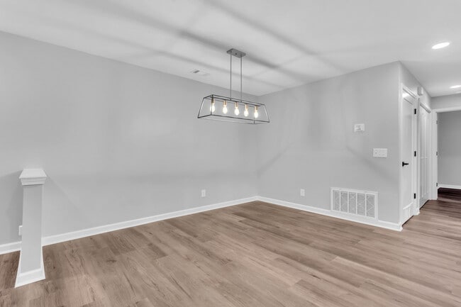 Photo - 1006 Canyon Point Cir Apartment