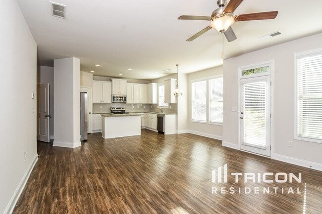 Foto del edificio - 730 Ireland Ln