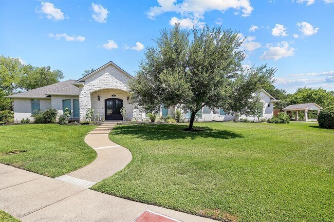 Foto del edificio - 3240 Walnut Creek Ct