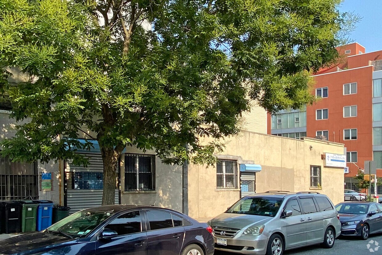 Foto principal - 618 Myrtle Ave