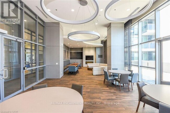 Photo du bâtiment - 2087 Fairview St