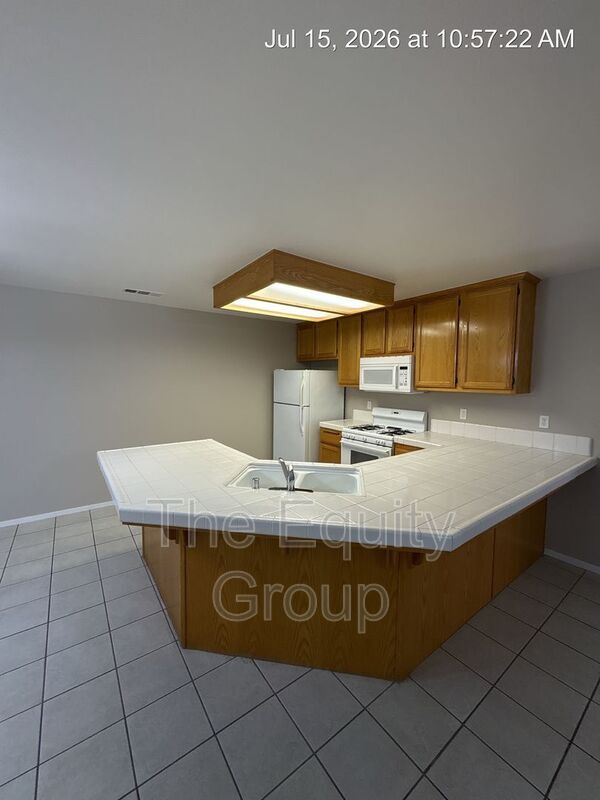 Building Photo - 2918 N Terrace St