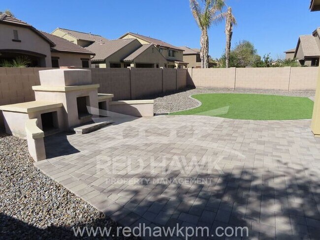 Building Photo - 4190 S Santa Rita Way