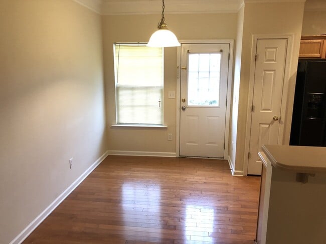 Foto del edificio - Conyers 3 Bed 2.5 Bath in Gated Community.