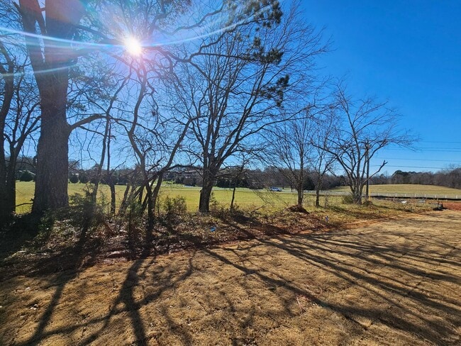 Building Photo - Modern 3-Bed / 2.5-Bath Townhome — New Con...