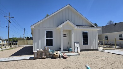 Building Photo - 3615 Park Blvd