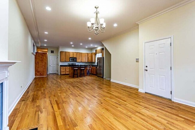 Foto del edificio - 2355 W Harrison St