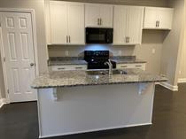 Foto del edificio - 247 Claremont Ct