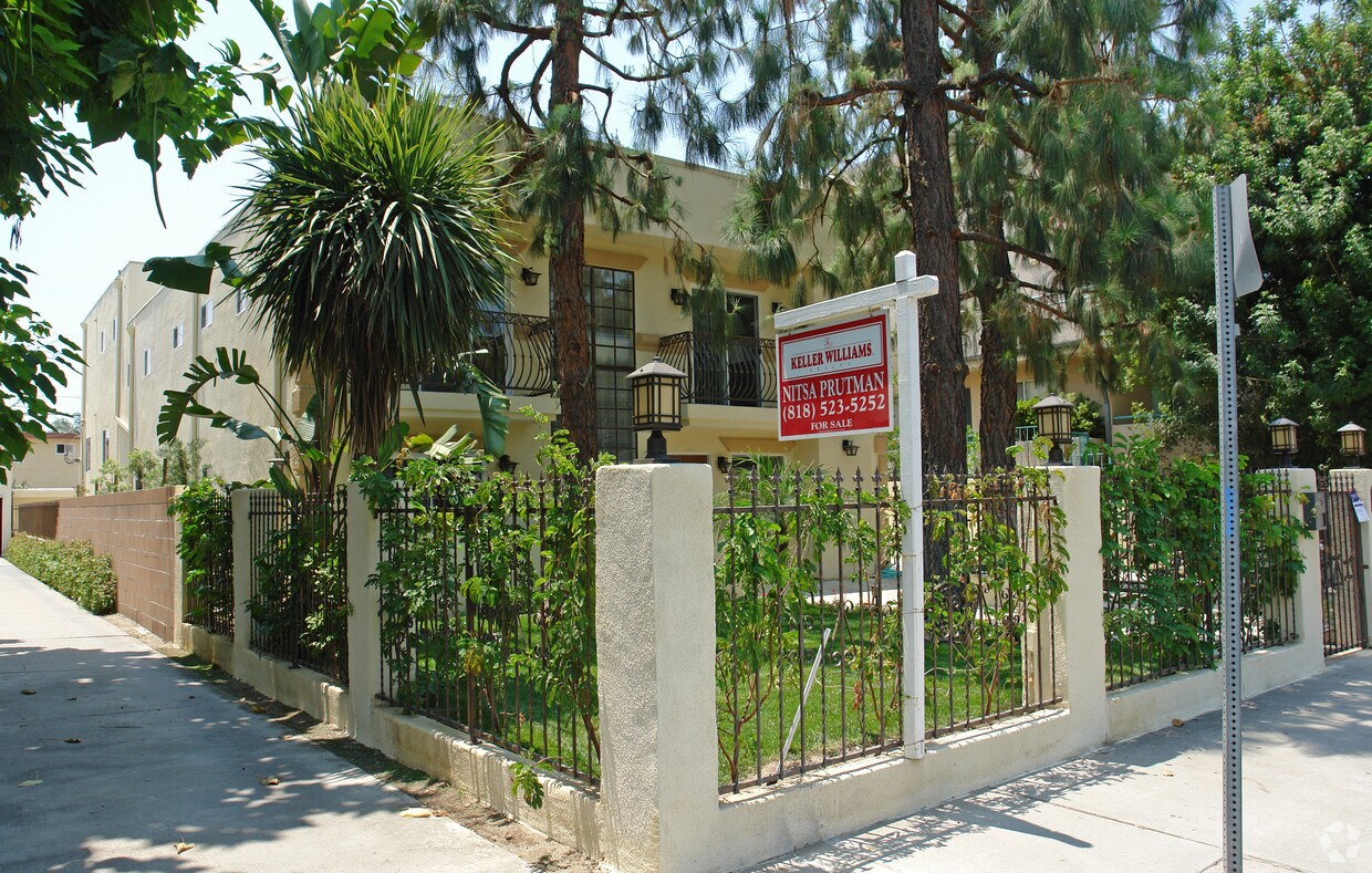 Foto del edificio - 10908 Camarillo St