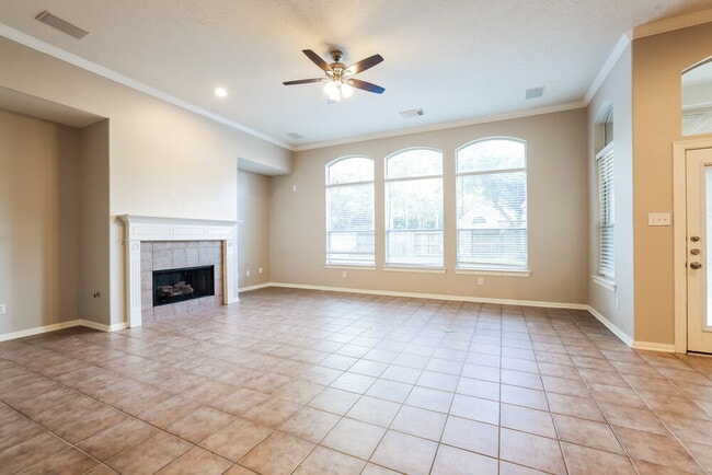 Building Photo - 20868 Bentwood Oaks Dr