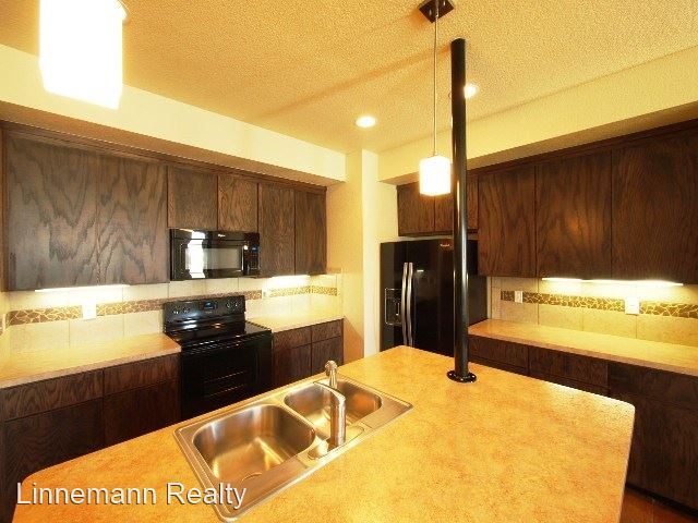 Building Photo - 3 br, 2.5 bath House - 2322 Verna Lee Blvd