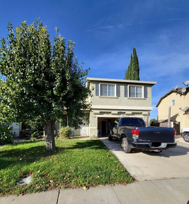 Primary Photo - 920 Garcia Dr Woodland CA 95776
