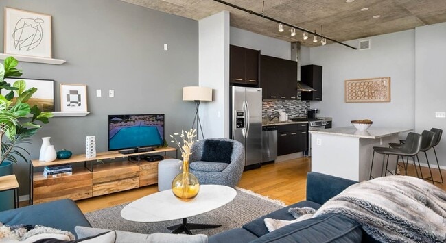 Photo - 148 W Roosevelt Rd Apartment