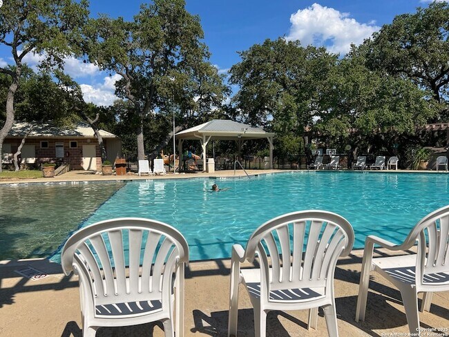 Foto del edificio - 10206 Windstone Creek
