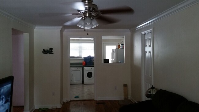 Foto del edificio - 414 E Park Ave