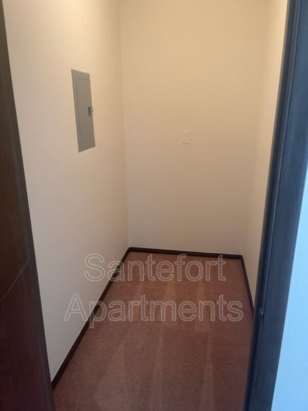 Building Photo - 5420 Haymeadow Ln