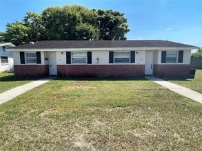 Building Photo - 4128 Shoreline Dr
