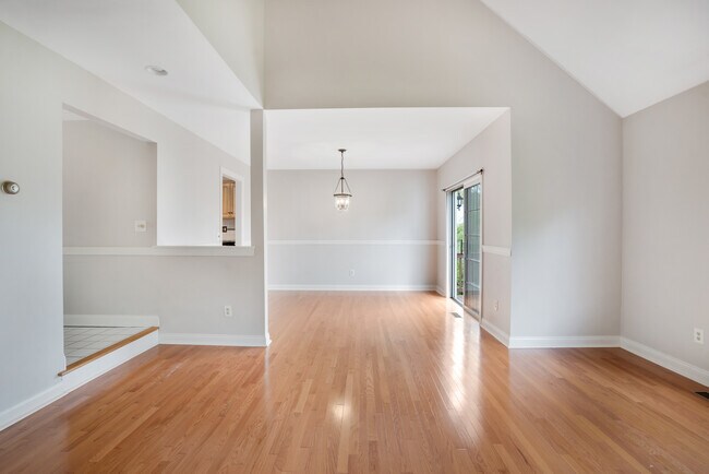 Building Photo - 38 Quarry Ridge Rd