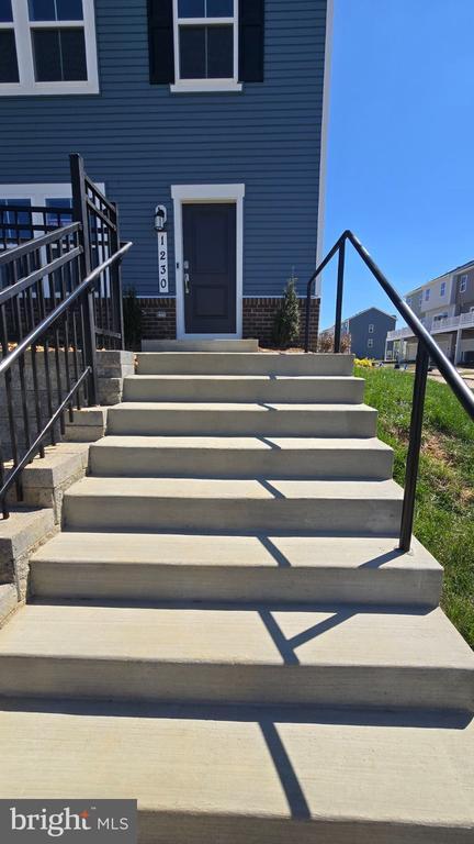 Foto del edificio - 1230 Red Clover Ln