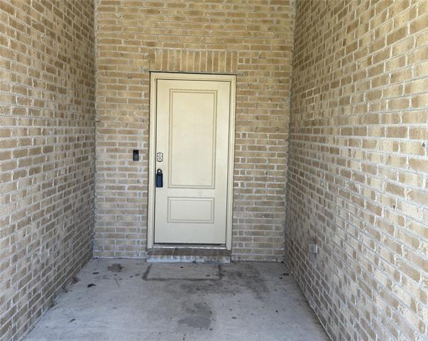 Foto del edificio - 300 Ginger Ave