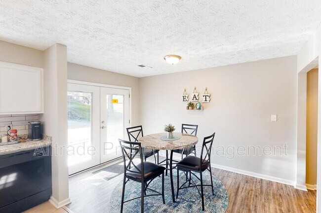 Foto del edificio - 2354 Sterlington Rd