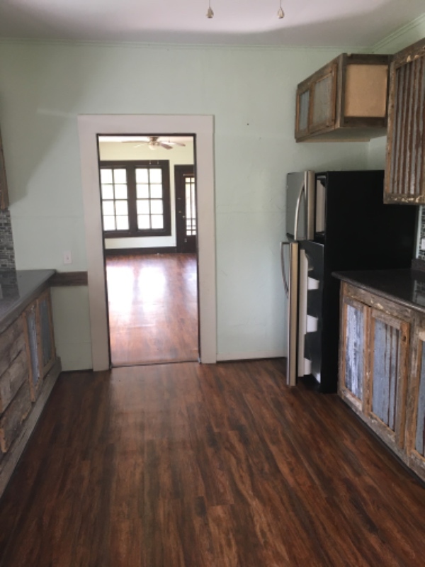 Foto del edificio - 28065 Leonard Rd