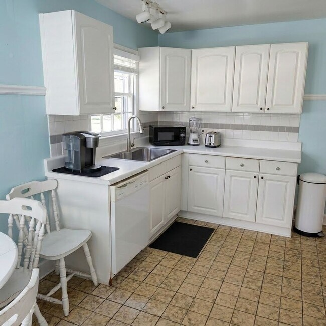 Foto del edificio - 2345 Cherokee Ln