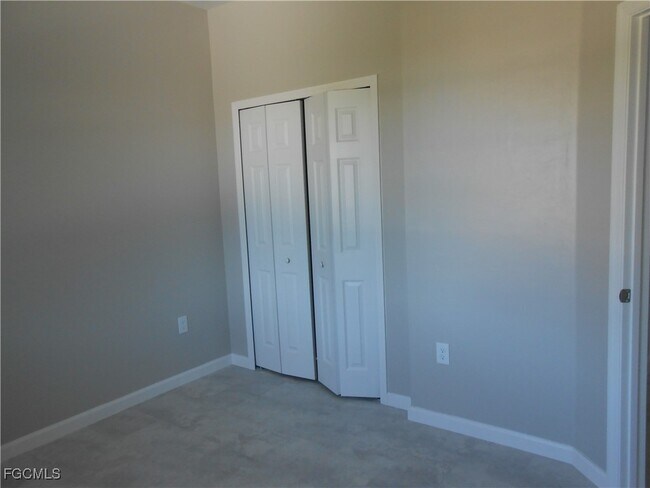 Foto del edificio - 935 Graystone Ave