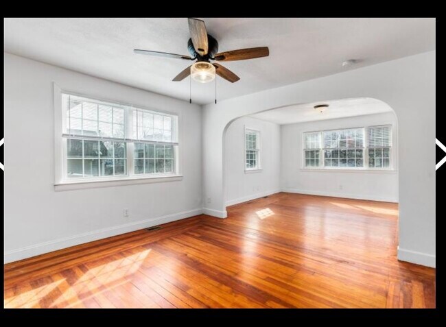 Foto del edificio - 294 Rhode Island Ave