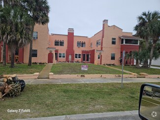 Building Photo - 420 N Oleander Ave