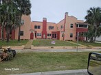 Foto principal - 420 N Oleander Ave