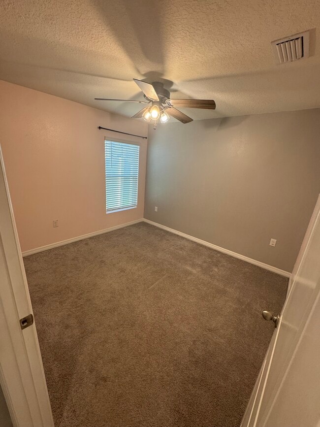 Building Photo - 12115 Lily Magnolia Ln