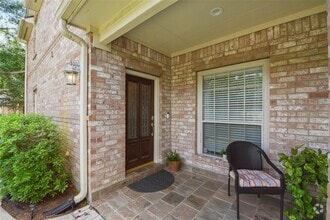 Building Photo - 1110 Enclave Square W