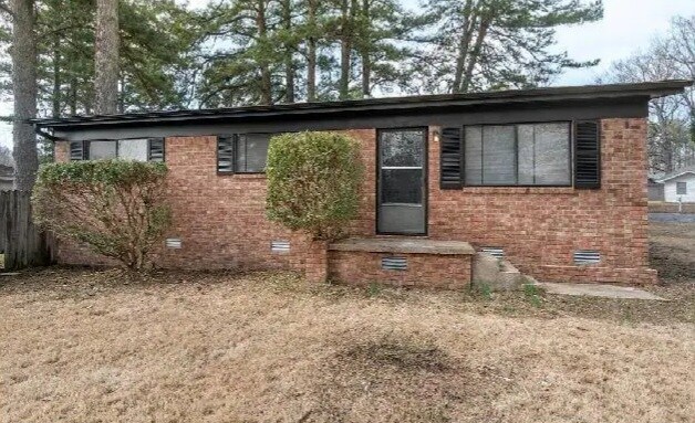Foto principal - 2502 N Lakeview