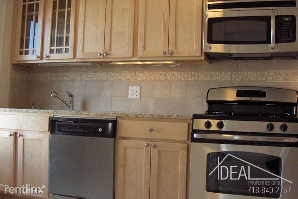 Building Photo - 365 14th St