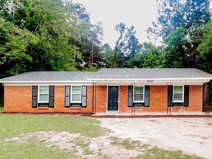 Primary Photo - 2608 Massoit Ct