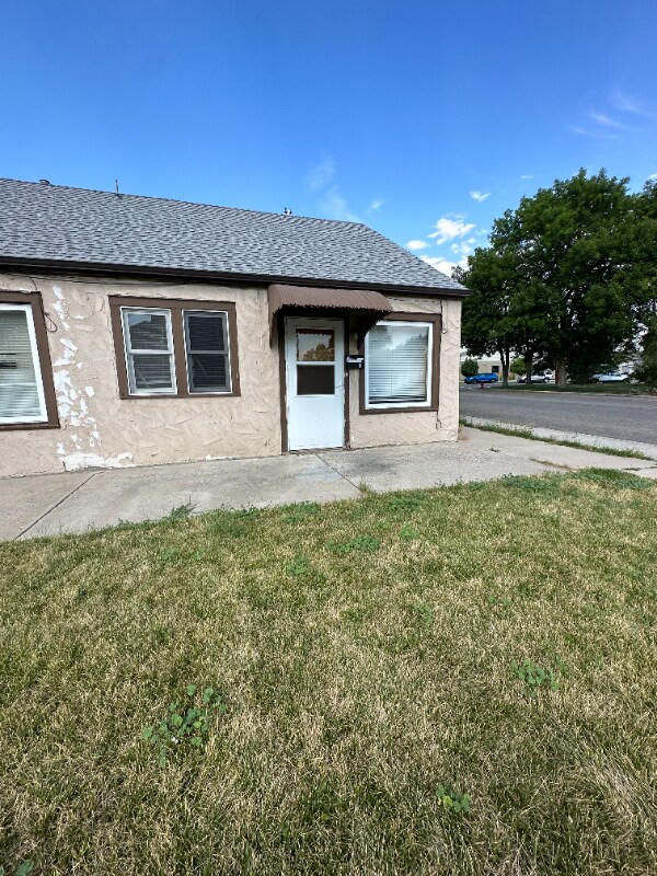 212 E 1st St Unit 1, Laurel, MT 59044 Room for Rent in Laurel, MT