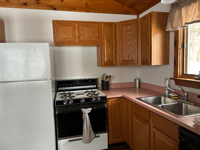 Building Photo - 6309 Boston State Rd