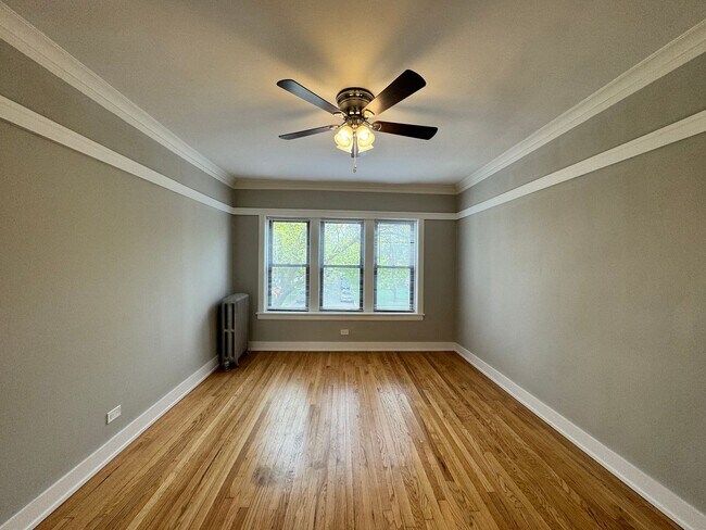 Foto del edificio - 2609 N Kostner Ave