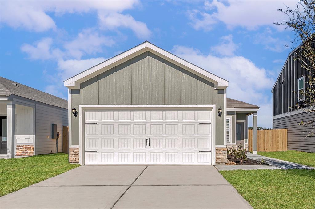 Primary Photo - 8210 Sunberry Shadow Dr