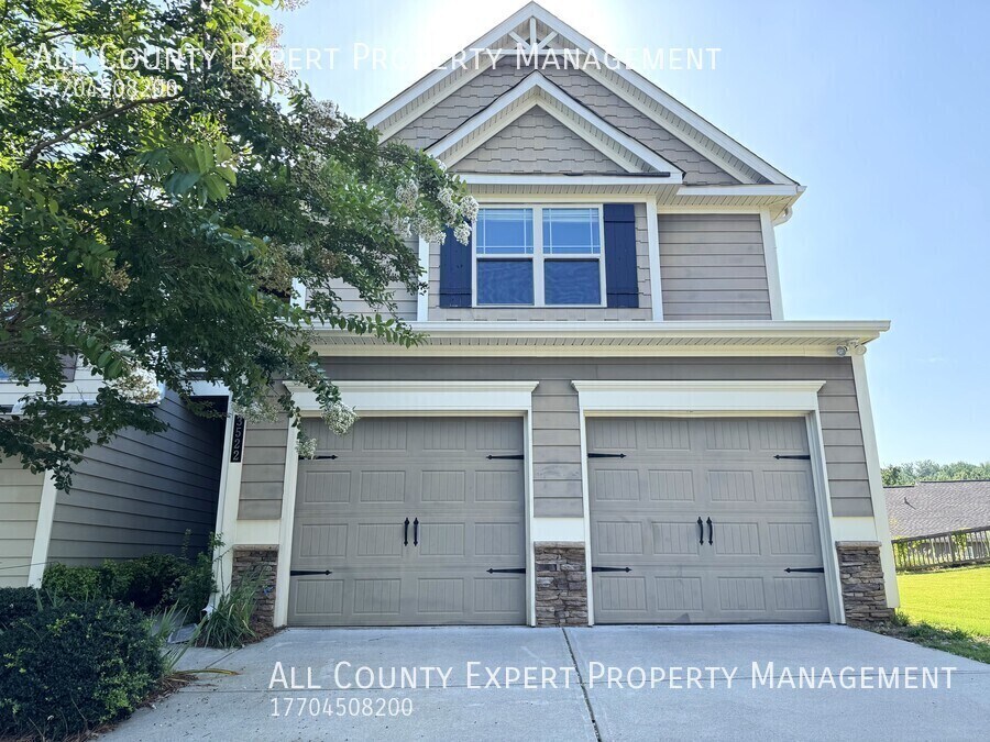 Foto principal - 3522 Village Enclave Ln