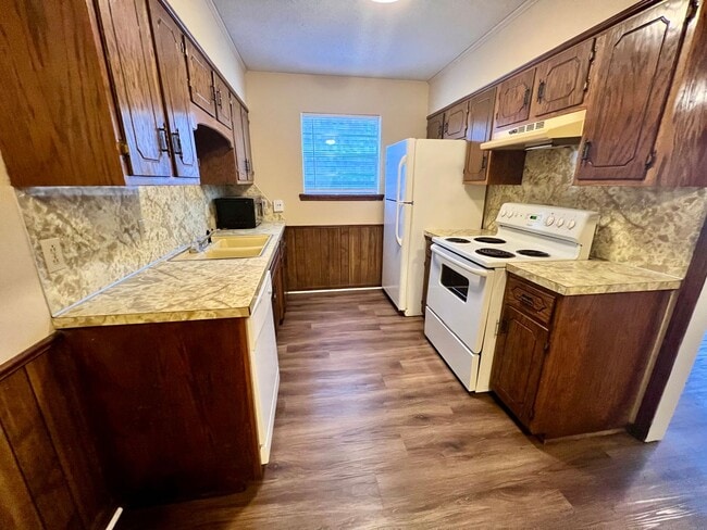 Building Photo - 1112-1114 Tancred Ave