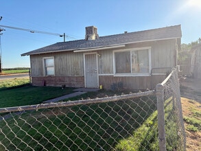 Building Photo - 15933 W Hanford Armona Rd