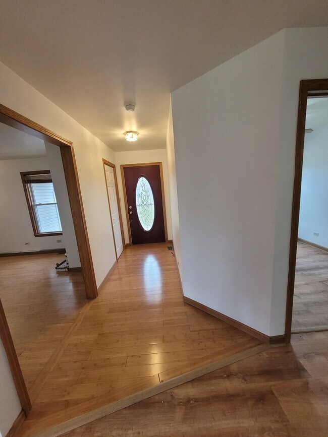 Foto del edificio - 364 N Everett Dr